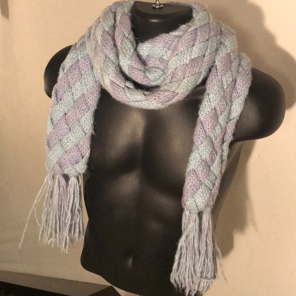 Blue and purple thick scarf